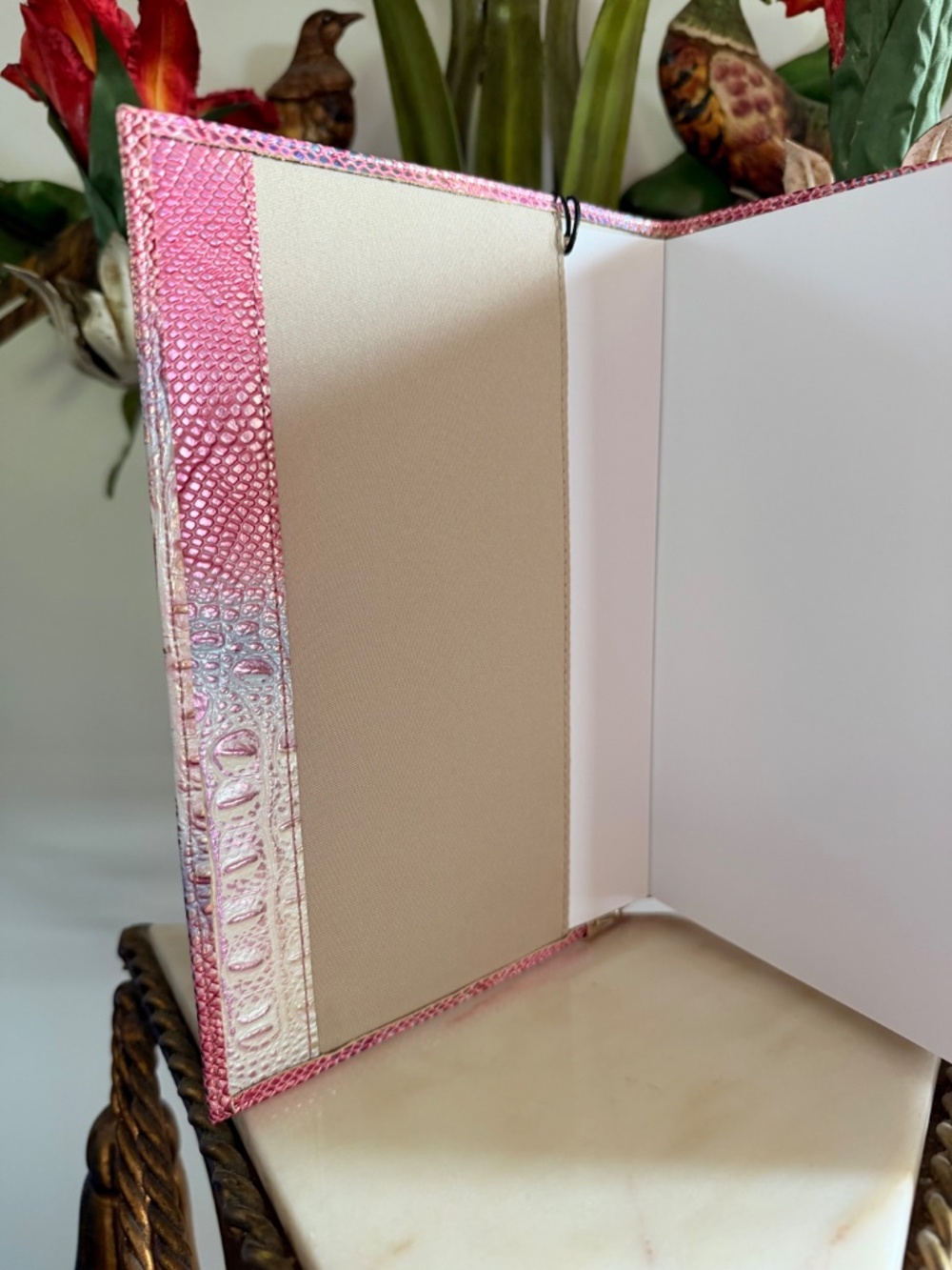 💖 NWT Brahmin SAMPLE Multi Sundial Pink Iridescent Leather Journal Notebook💖 - Picture 6 of 9
